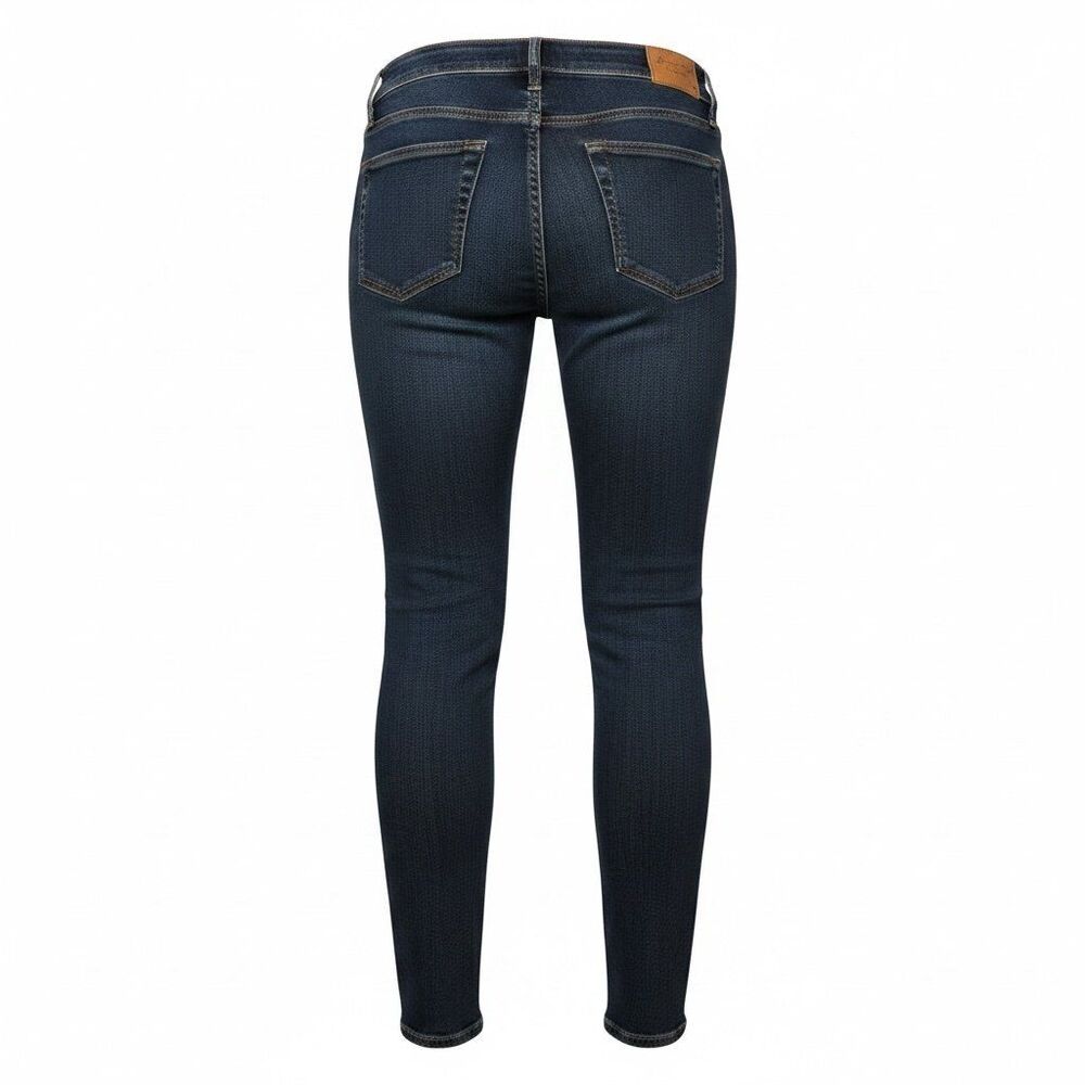 American Eagle super stretch jeans size 6 skinny.